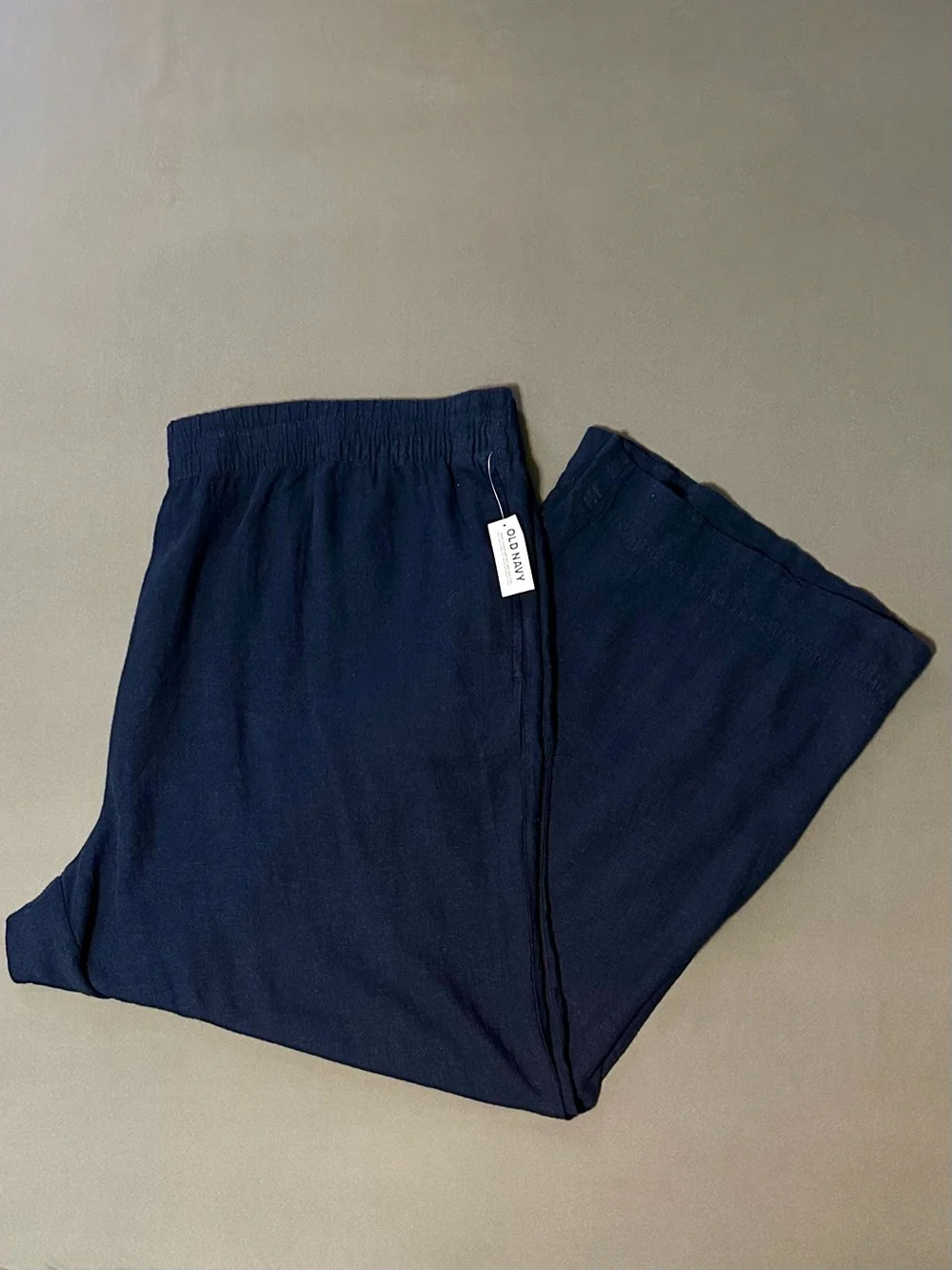 NWT Old Navy Wide-Leg Pull-On Pants in Navy - Picture 3 of 6